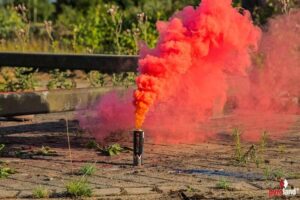 BATTLESMOKE 38 mit Reißzünder 80s, Rot online bestellen